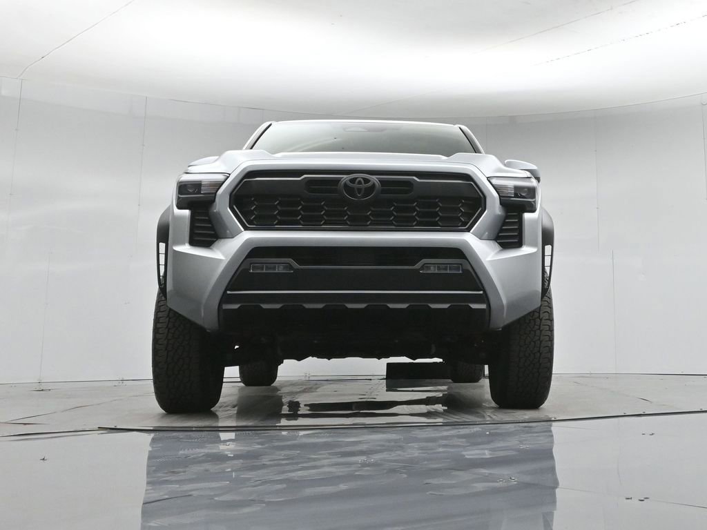 Used 2025 Toyota Tacoma TRD Off-Road image 30