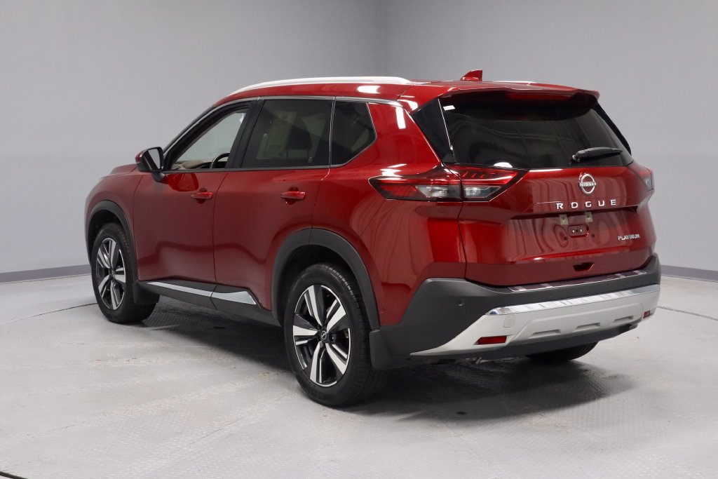 Used 2023 Nissan Rogue Platinum FWD image 9