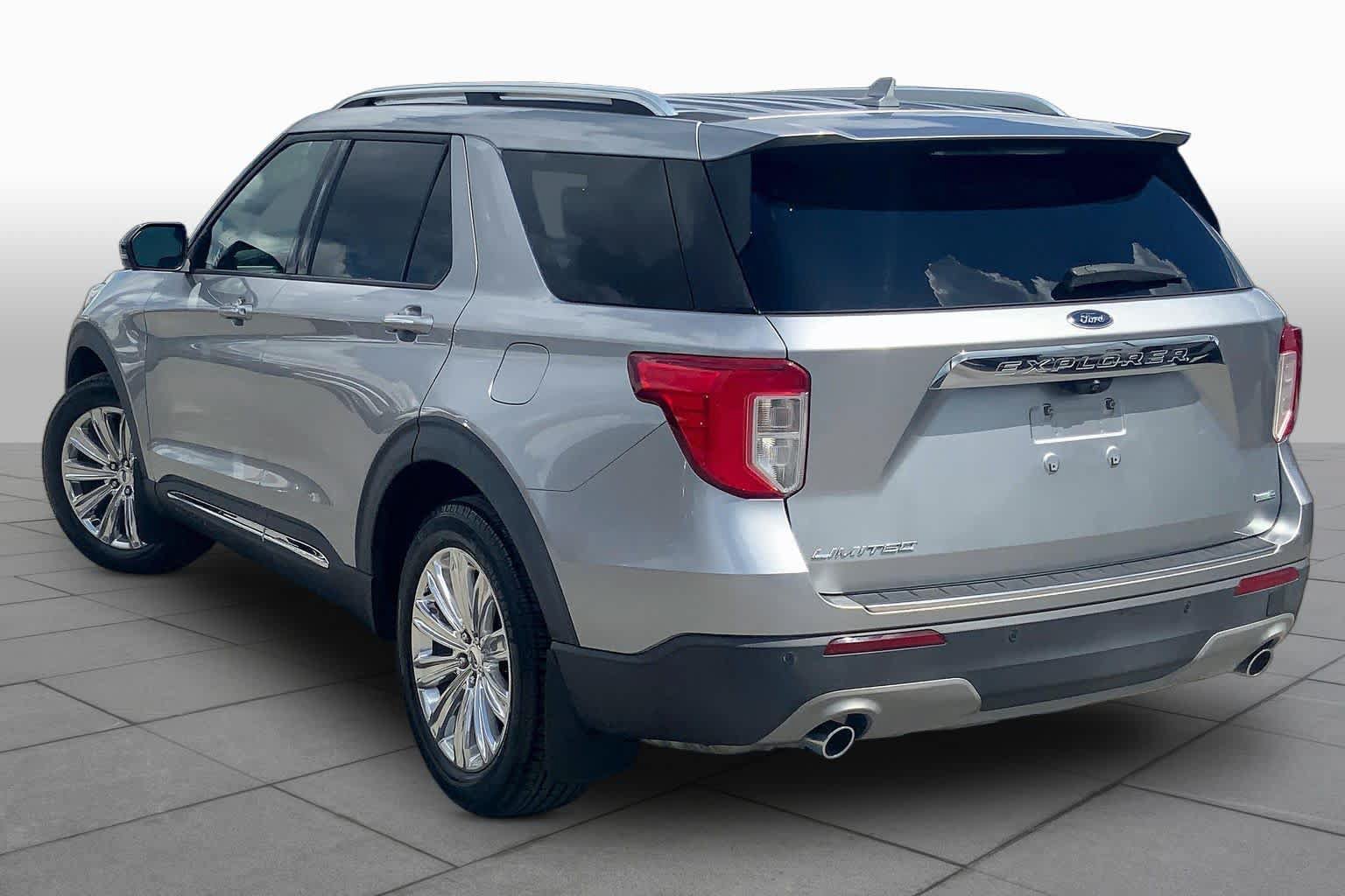 Certified 2020 Ford Explorer Limited AWD/4WD image 12