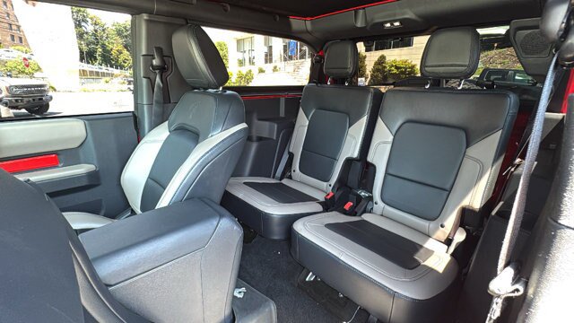 Certified 2023 Ford Bronco Wildtrak AWD/4WD image 32