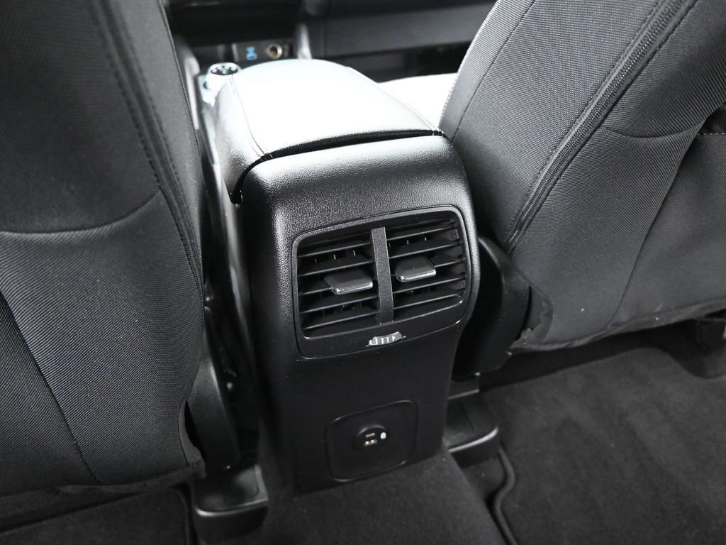 Certified 2022 Ford Escape SE w/ Cold Weather Package AWD/4WD image 47