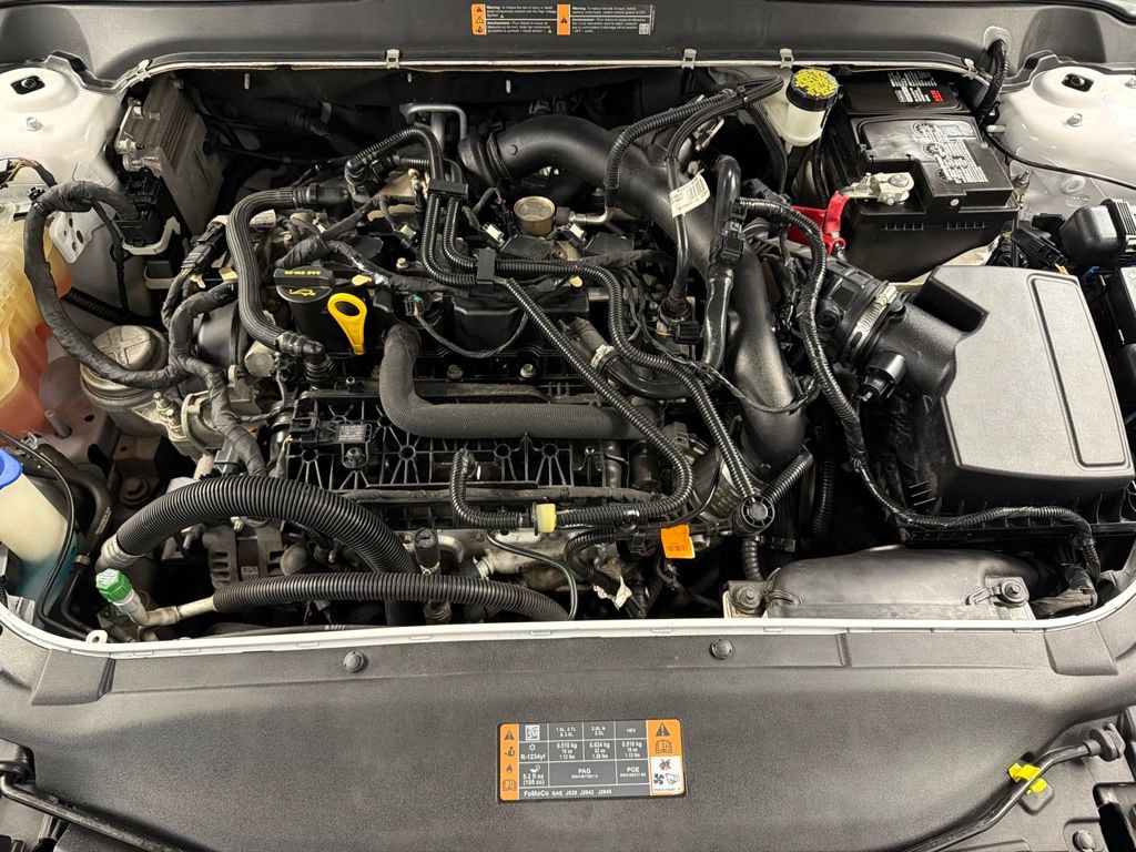 Certified 2018 Ford Fusion SE w/ Fusion SE Technology Package FWD image 35