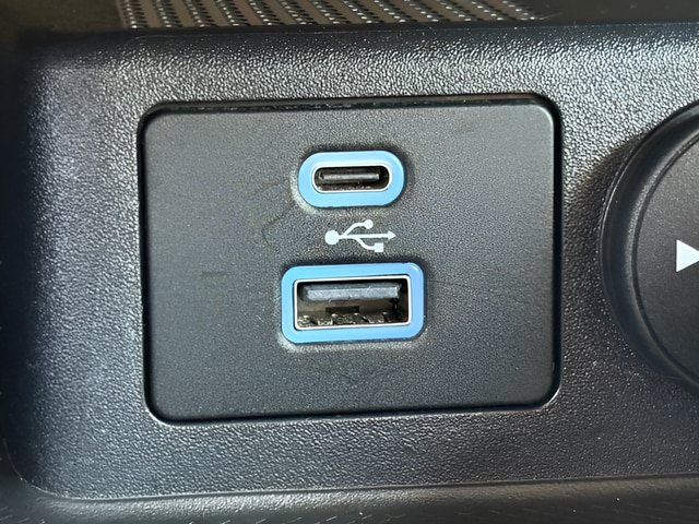 Certified 2022 Ford Escape Titanium AWD/4WD image 13