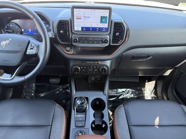 Certified 2024 Ford Bronco Sport Outer Banks w/ Tech Package AWD/4WD image 4