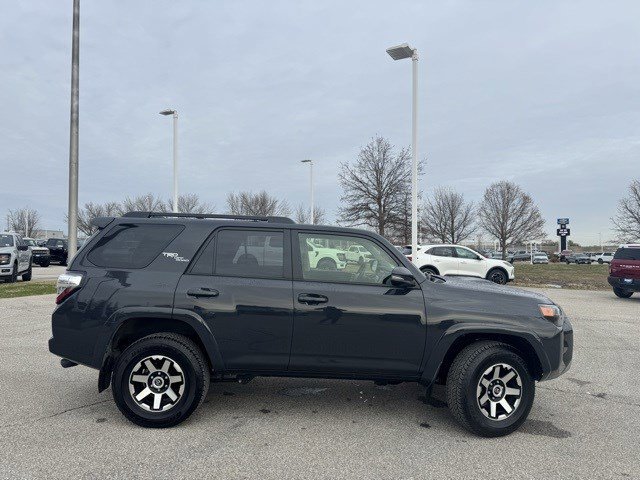 Used 2024 Toyota 4Runner TRD Off-Road Premium image 6