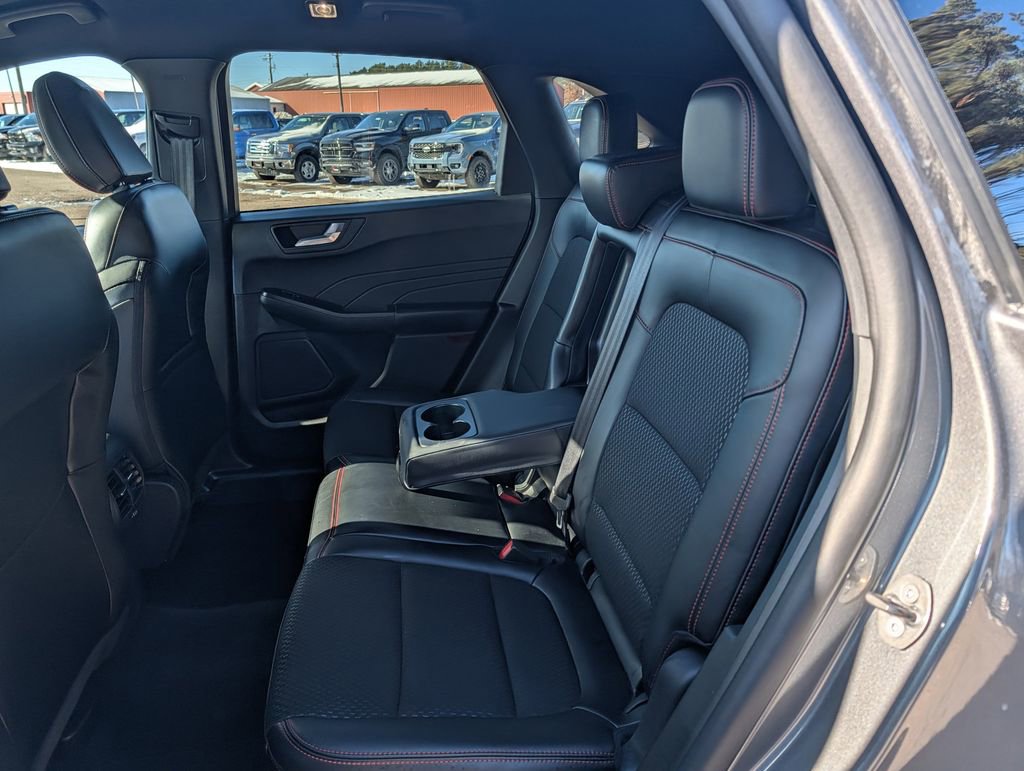 Certified 2025 Ford Escape ST-Line AWD/4WD image 10