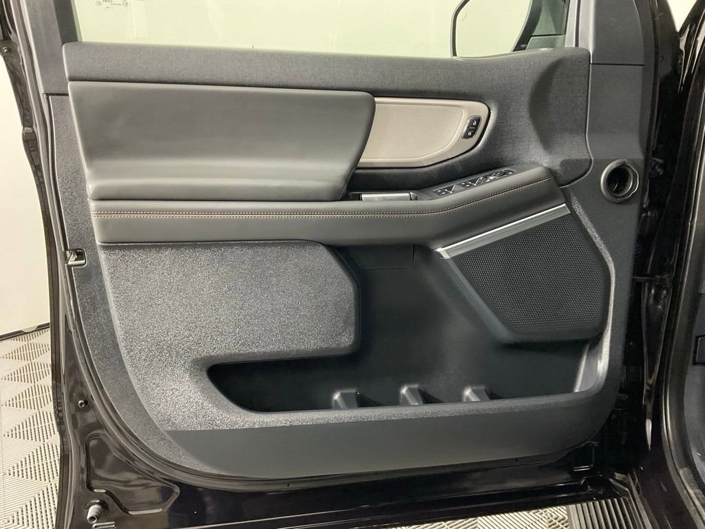 Certified 2025 Ford Expedition Max Active image 12