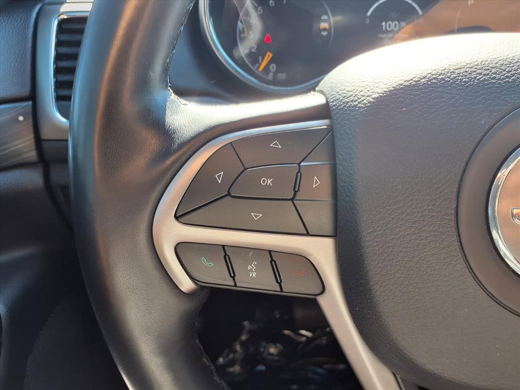 Used 2021 Jeep Grand Cherokee Laredo X image 12