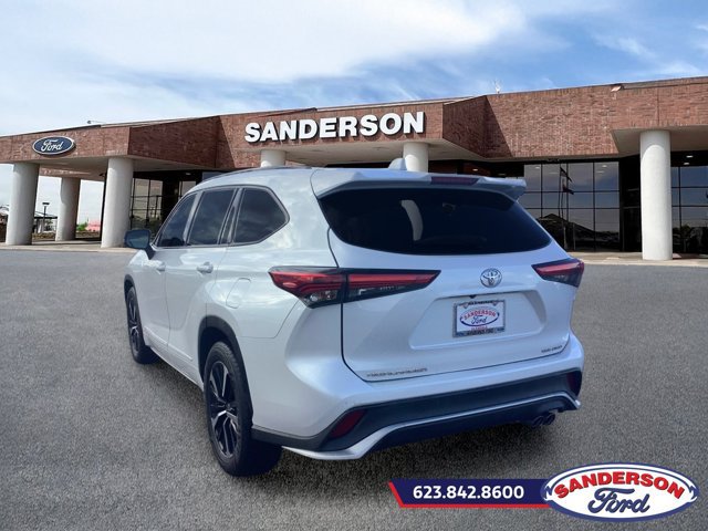 Used 2022 Toyota Highlander XSE AWD/4WD image 5