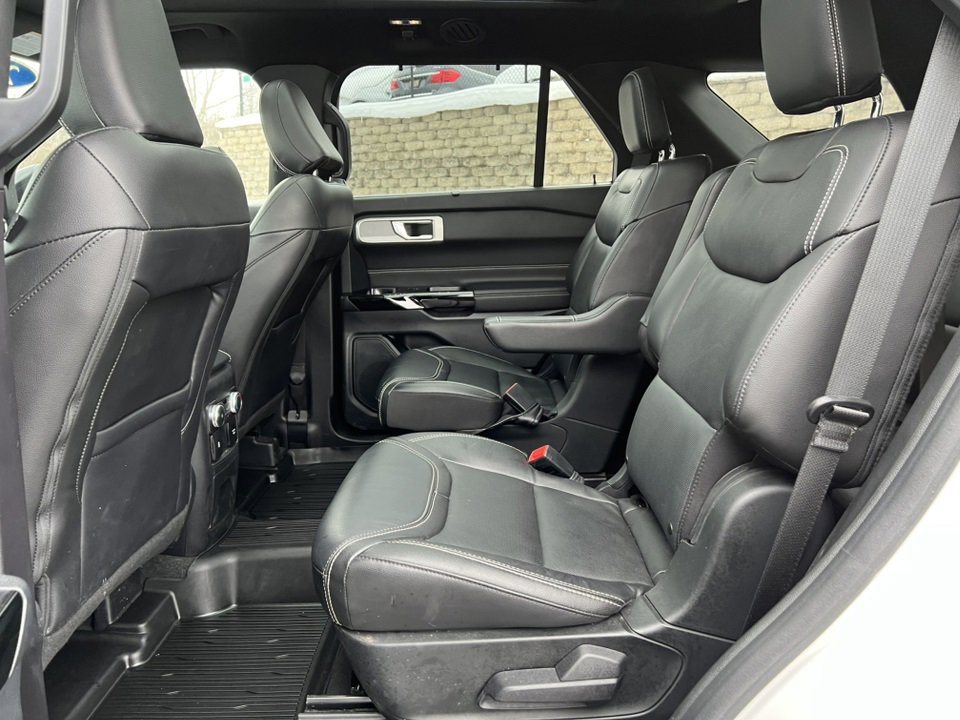 Certified 2022 Ford Explorer ST w/ Equipment Group 401A image 5