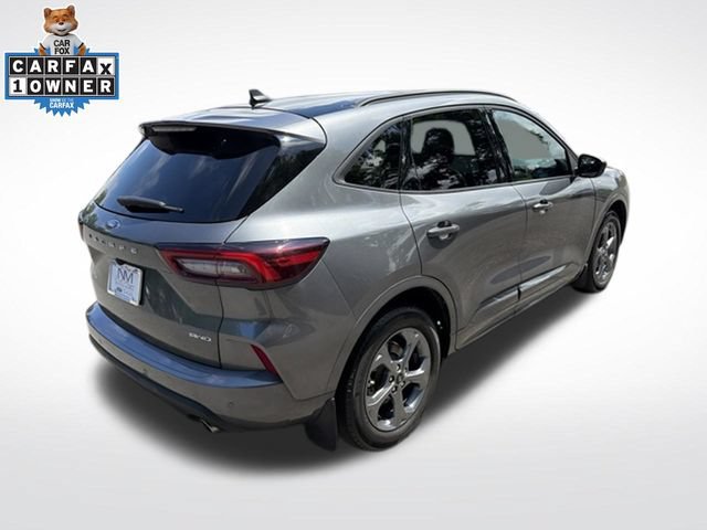 Certified 2023 Ford Escape ST-Line w/ Tech Pack #1 AWD/4WD image 10