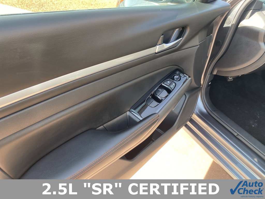 Used 2024 Nissan Altima 2.5 SR image 21