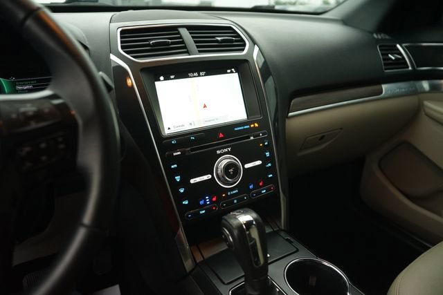 Certified 2018 Ford Explorer Limited AWD/4WD image 28
