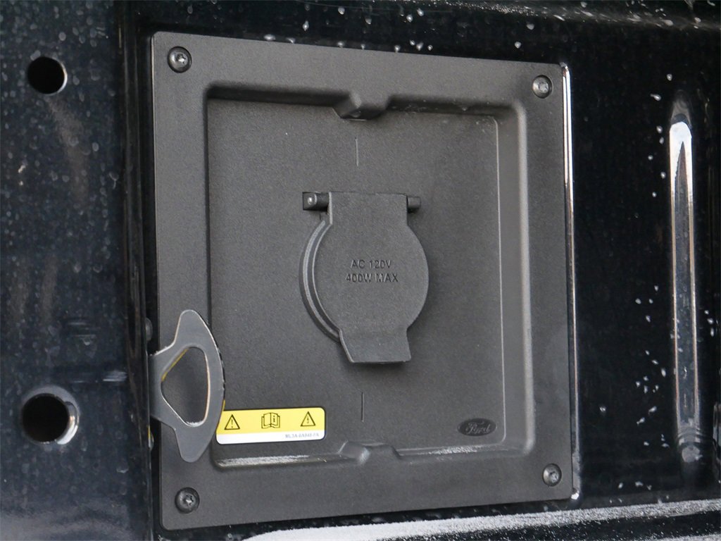 Certified 2025 Ford F150 Lariat w/ Equipment Group 502A High image 11