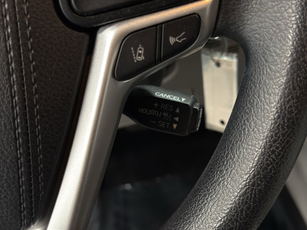 Used 2017 Toyota Highlander LE image 13