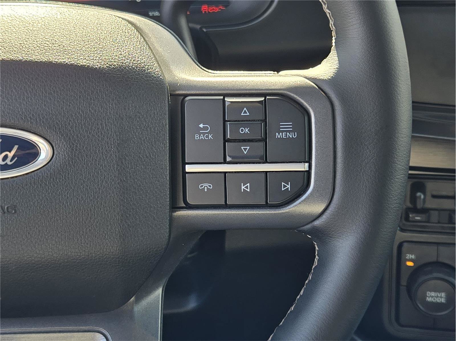 Certified 2026 Ford F350 Lariat AWD/4WD image 29