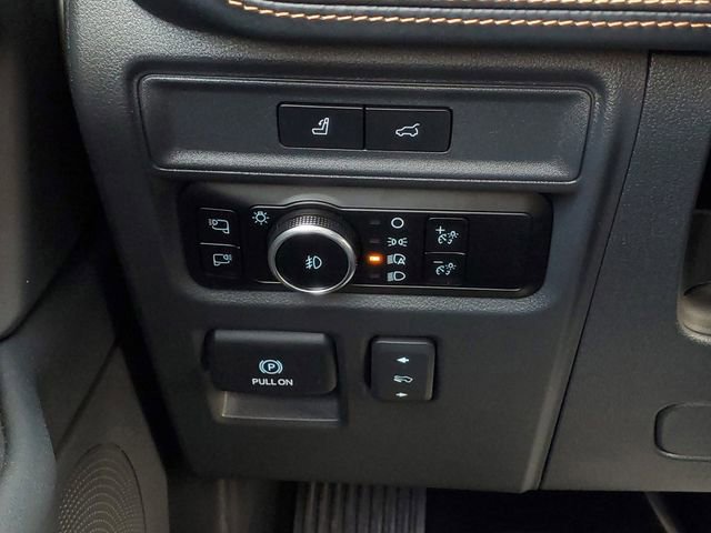 Certified 2024 Ford Expedition Max Platinum image 17