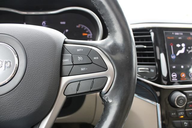 Used 2020 Jeep Grand Cherokee Limited AWD/4WD image 14