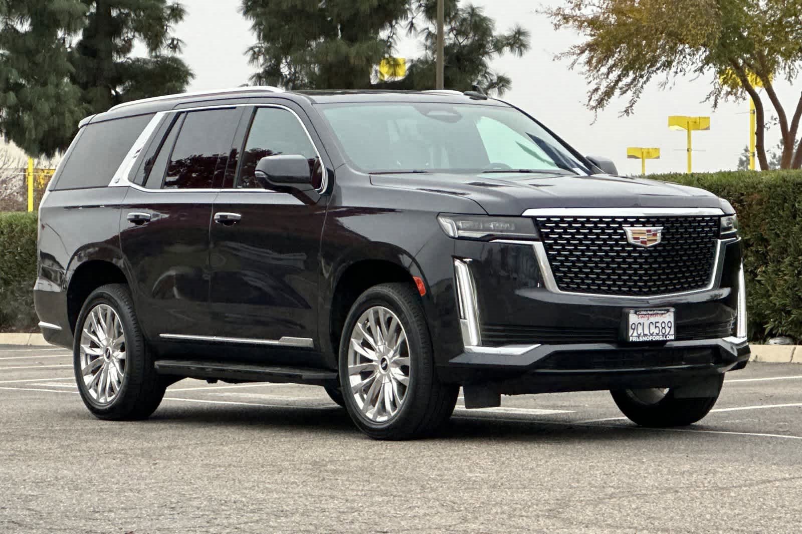 Used 2022 Cadillac Escalade Premium Luxury image 10