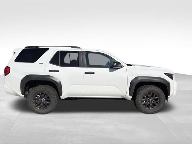 Used 2025 Toyota 4Runner SR5 AWD/4WD image 12