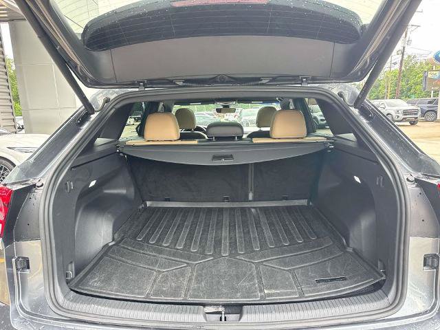 Used 2024 Volkswagen Atlas Cross Sport SE FWD image 8