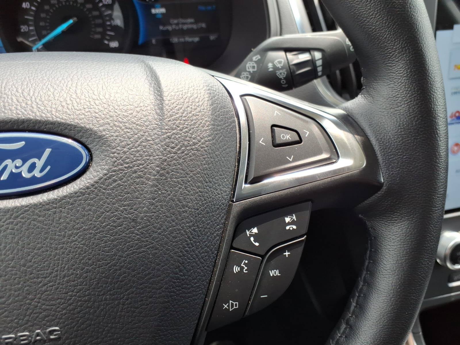 Certified 2024 Ford Edge Titanium AWD/4WD image 20