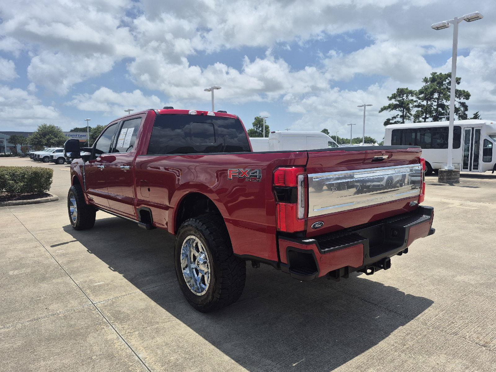 Certified 2024 Ford F350 Platinum w/ FX4 Off-Road Package AWD/4WD image 17