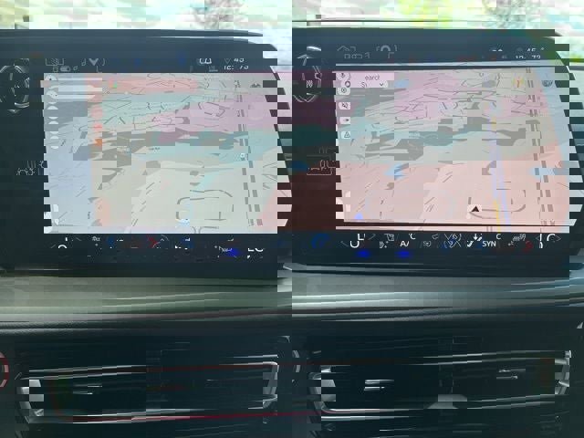 Used 2024 Chevrolet Traverse LT w/ Midnight/Sport Edition image 31