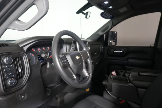 Used 2021 Chevrolet Silverado 2500 Custom w/ Custom Value Package AWD/4WD image 18