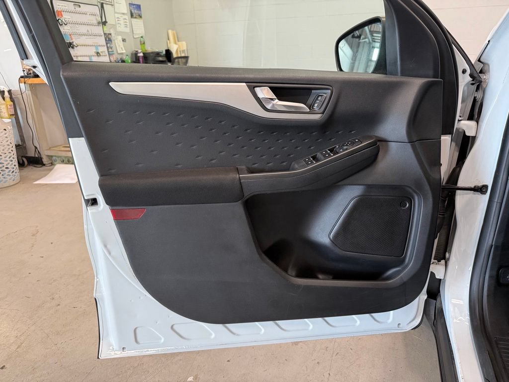 Certified 2020 Ford Escape SE AWD/4WD image 14