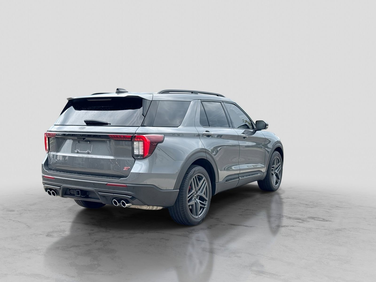 Certified 2025 Ford Explorer ST AWD/4WD image 8