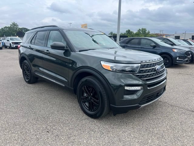 Certified 2024 Ford Explorer XLT w/ Equipment Group 202A AWD/4WD image 2