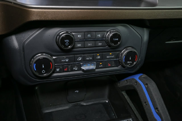 Certified 2022 Ford Bronco Outer Banks AWD/4WD image 25