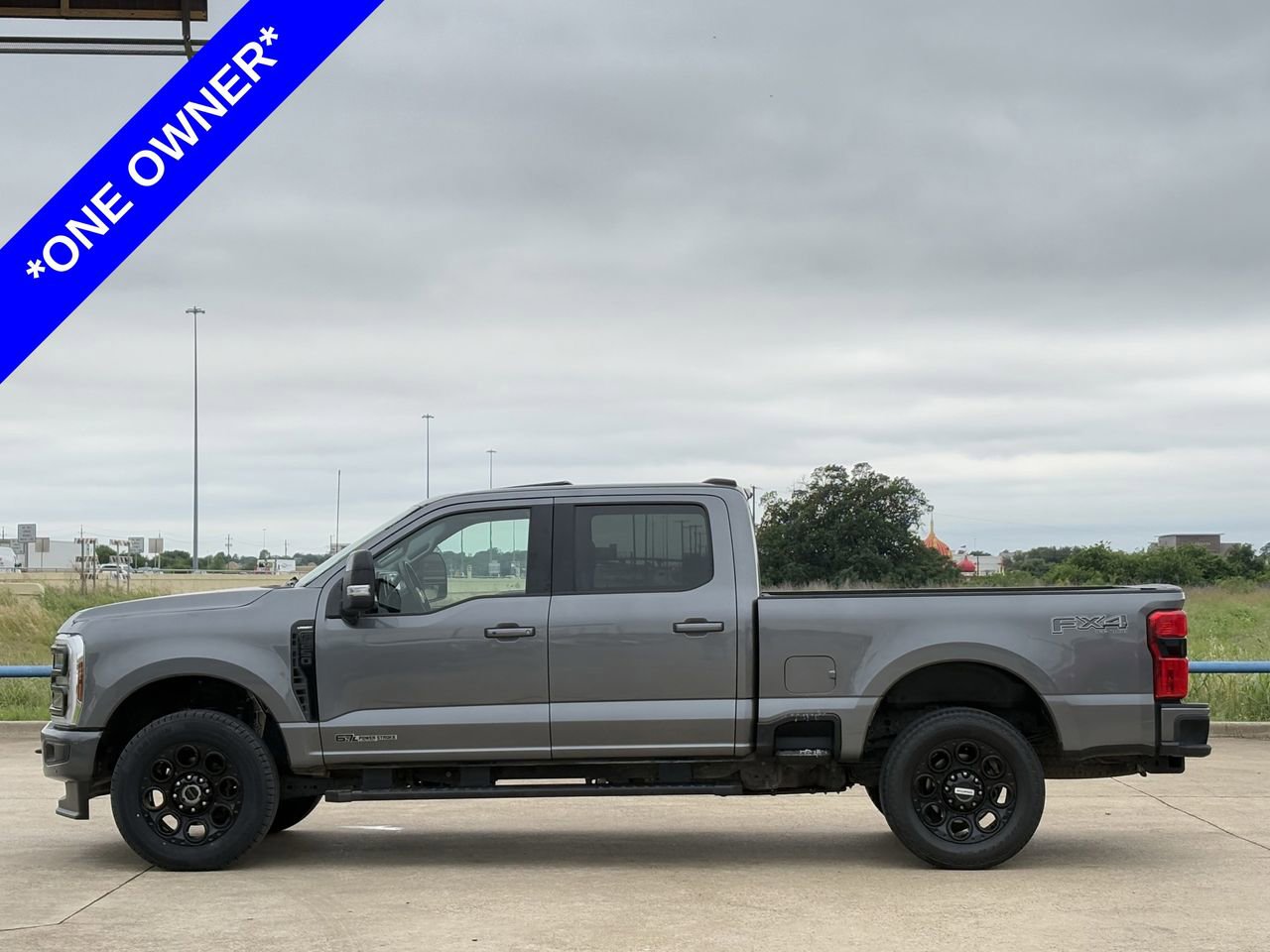 Certified 2025 Ford F250 Lariat w/ Lariat Ultimate Package AWD/4WD image 3