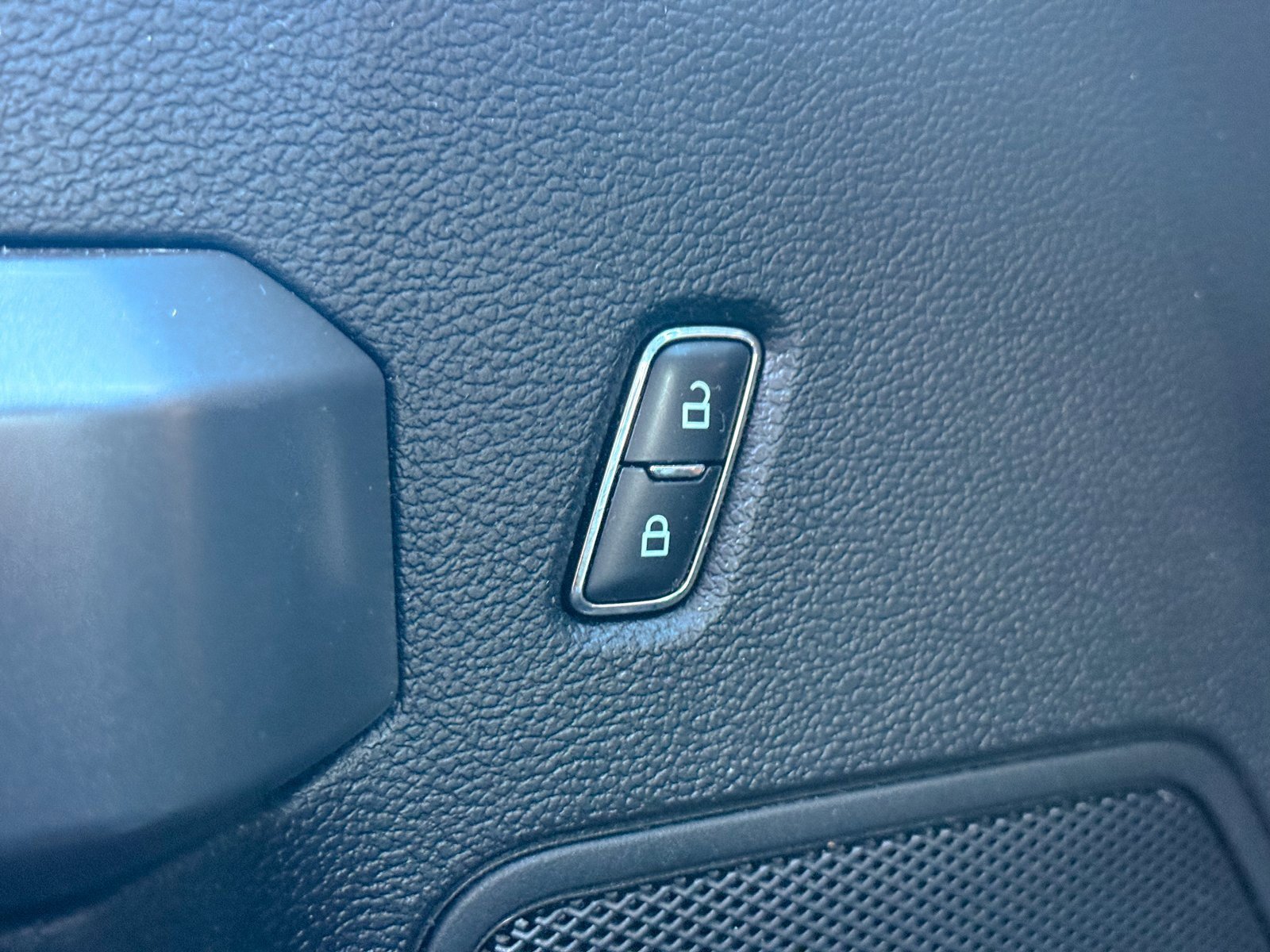 Certified 2017 Ford F150 XLT w/ Equipment Group 302A Luxury image 34