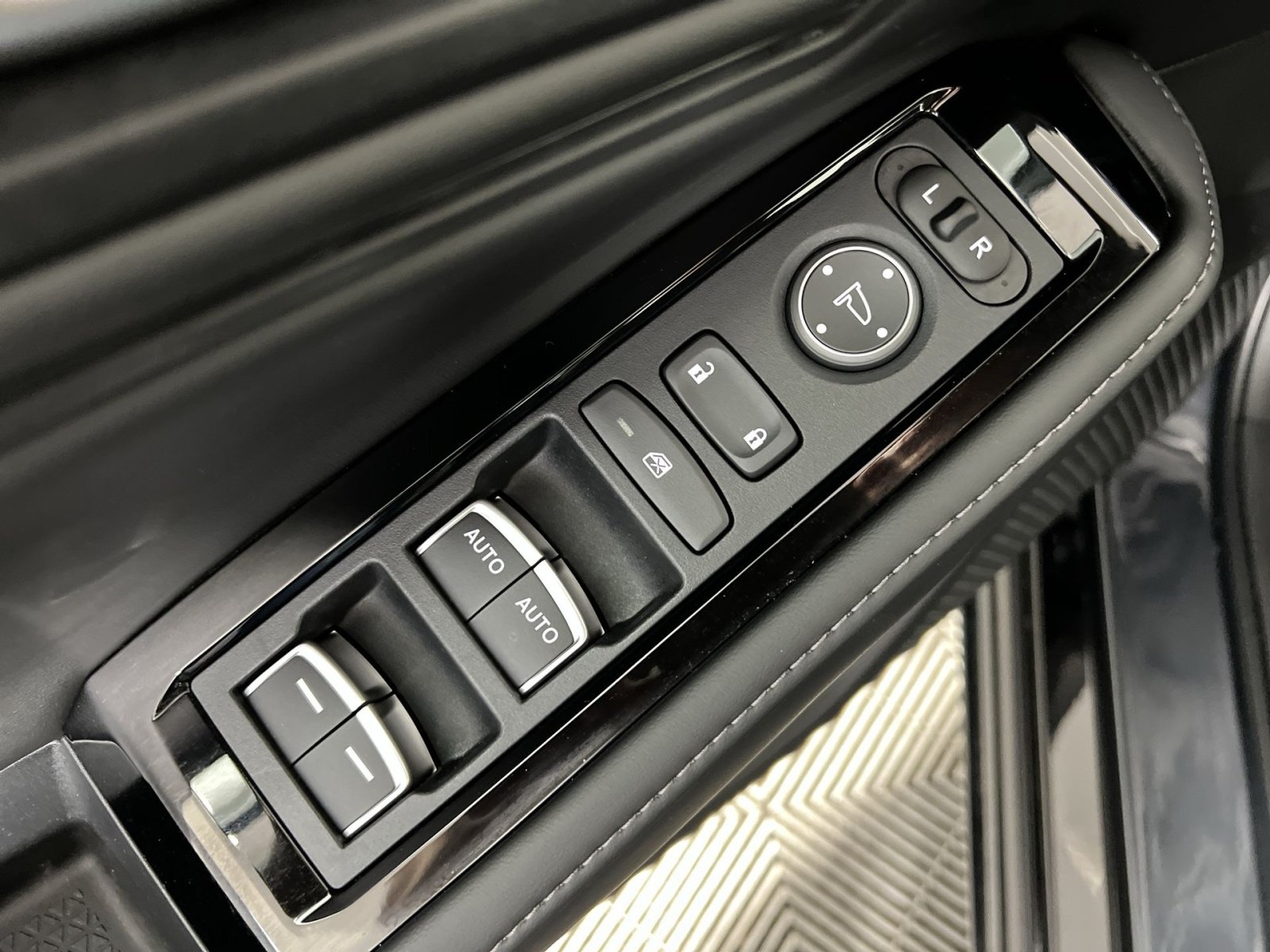 Used 2024 Honda Accord Touring image 15