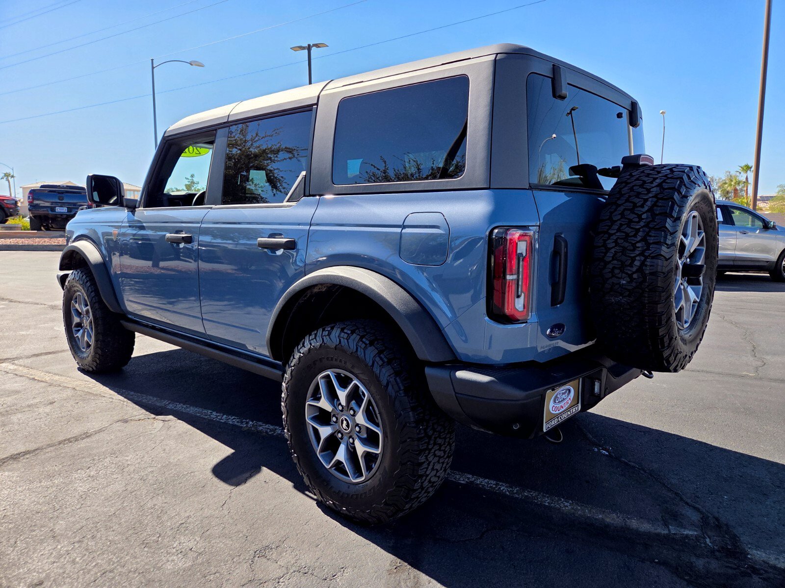 Certified 2025 Ford Bronco Badlands AWD/4WD image 4