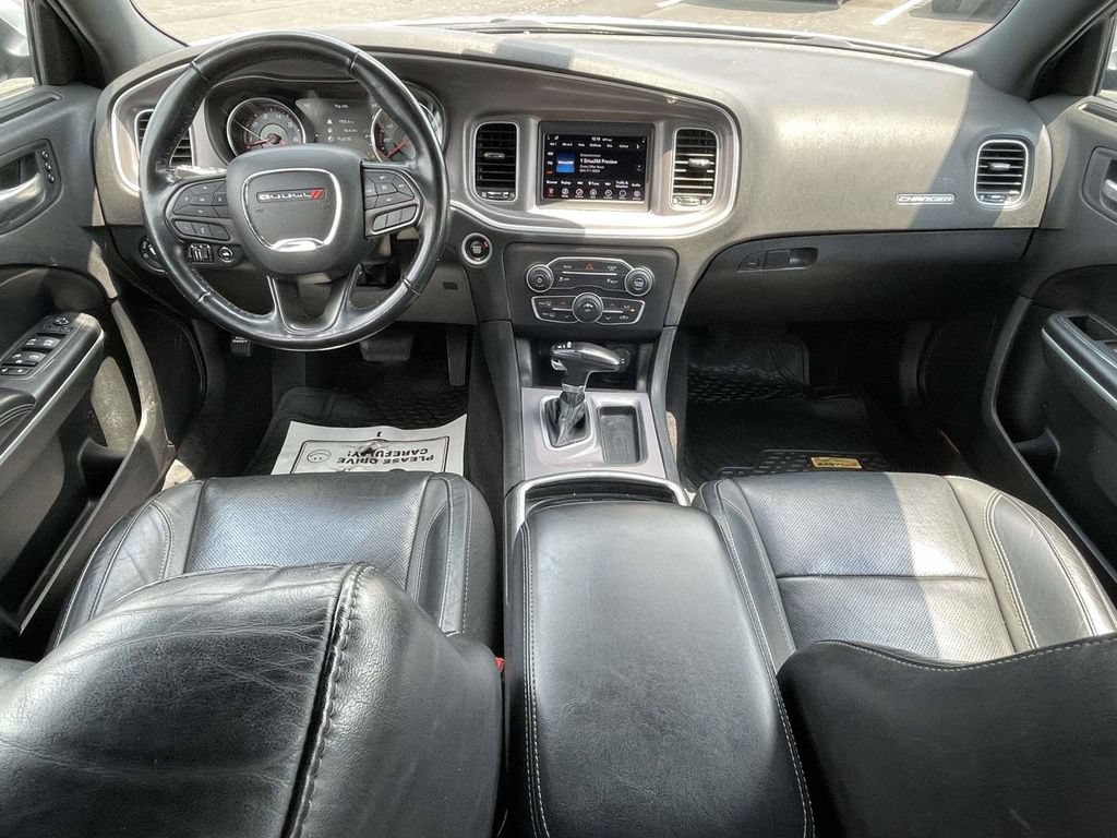 Used 2022 Dodge Charger SXT w/ Leather Interior Group RWD image 11