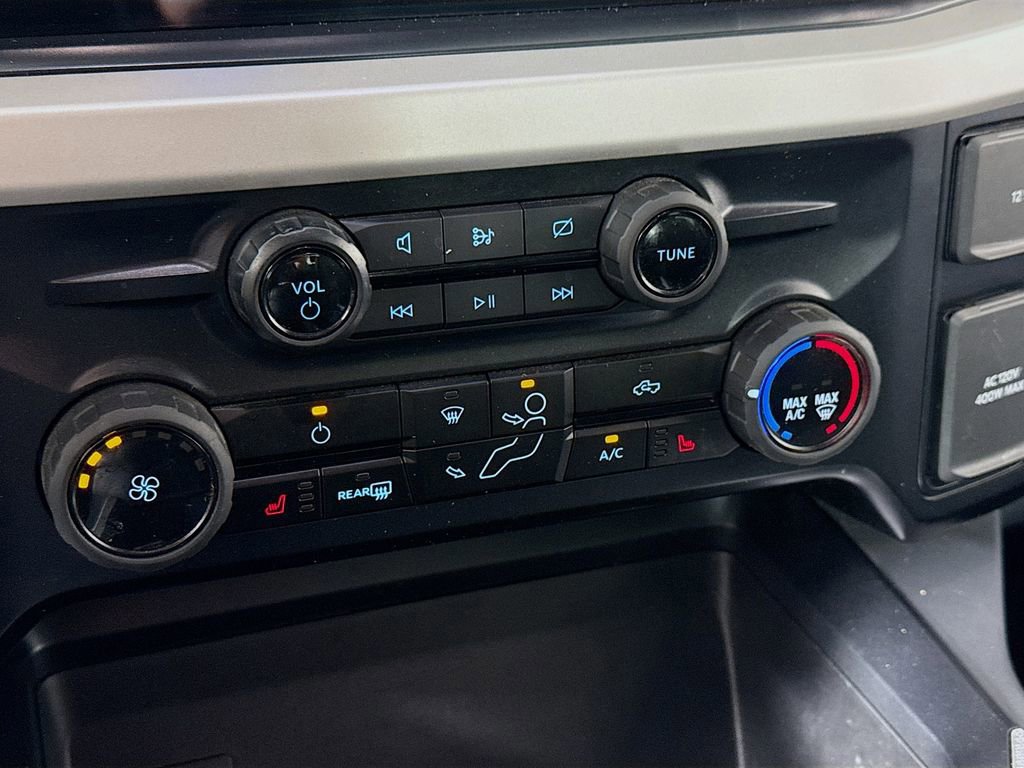 Certified 2024 Ford F250 XLT w/ Black Appearance Package image 13