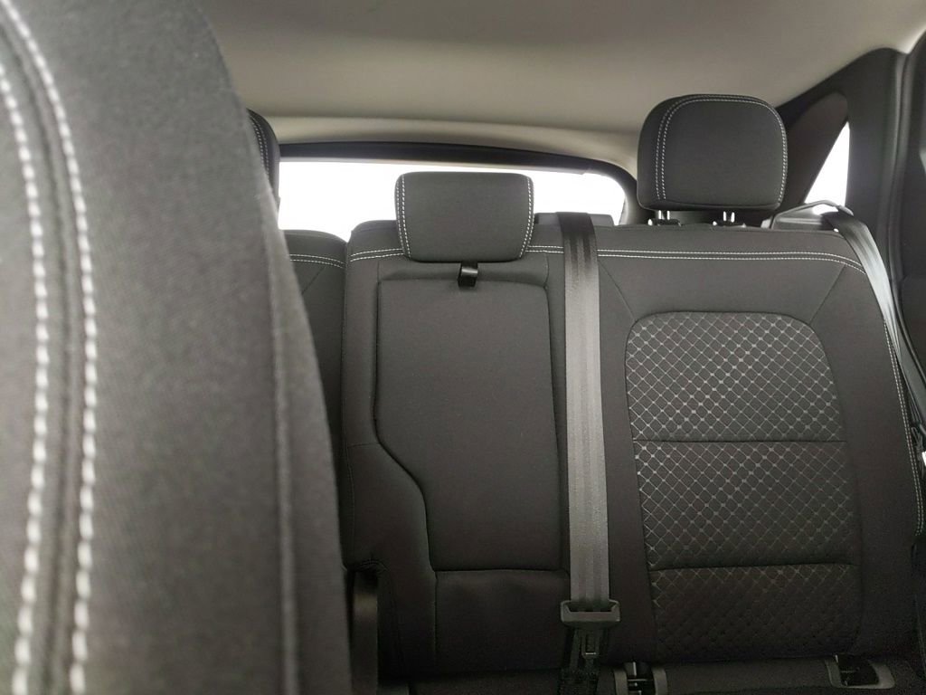 Certified 2024 Ford Escape Active AWD/4WD image 29
