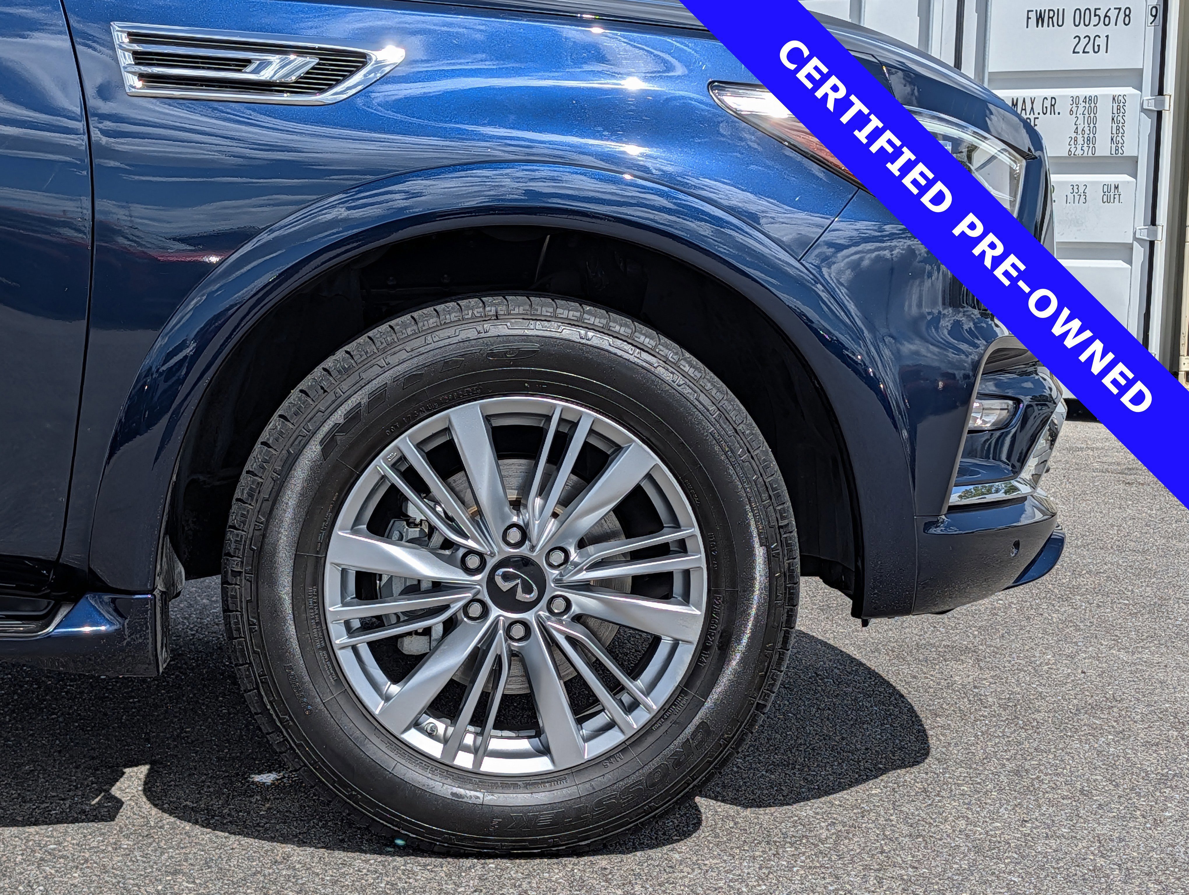 Used 2021 INFINITI QX80 Luxe image 12