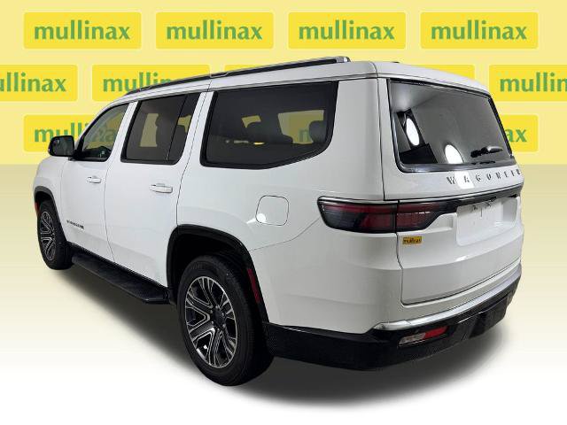 Used 2024 Jeep Wagoneer Series II w/ Flexible Seating Group RWD image 11
