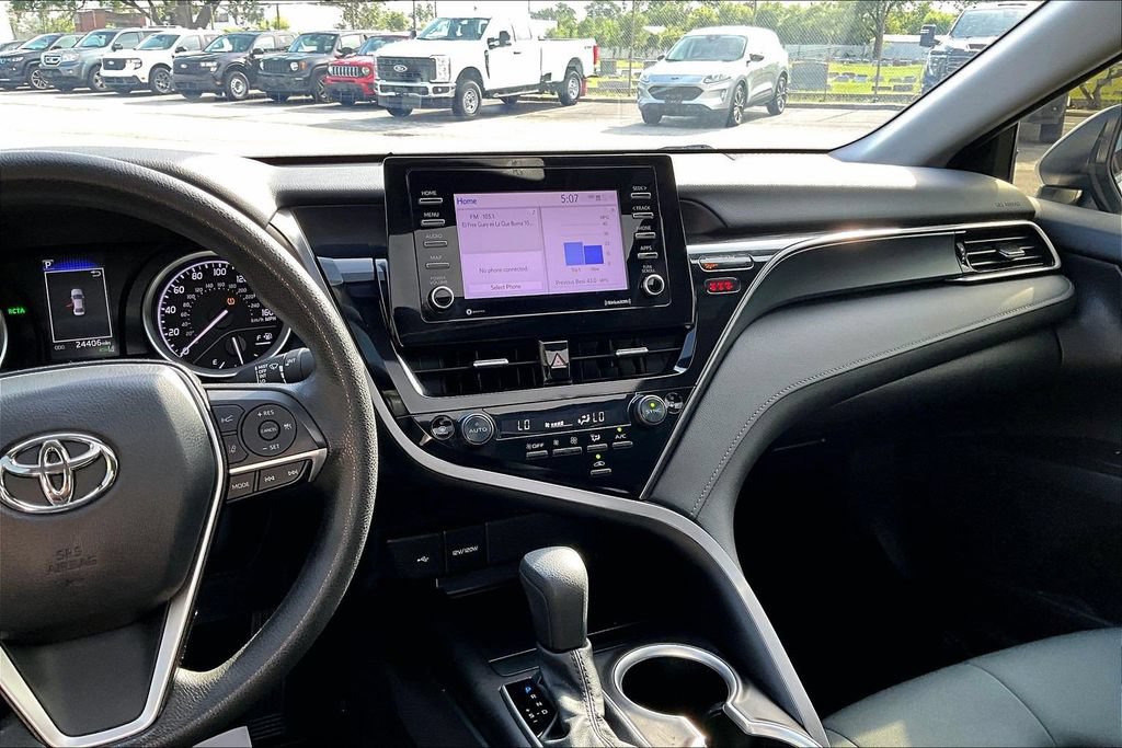 Used 2024 Toyota Camry LE w/ Convenience Package FWD image 6