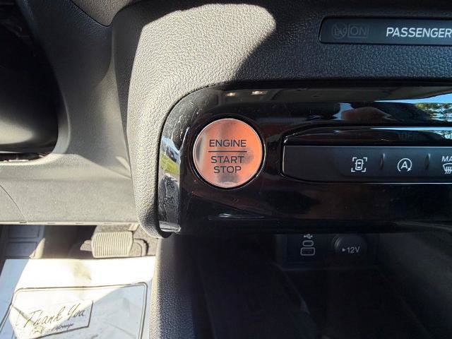Certified 2025 Ford Escape Platinum AWD/4WD image 23