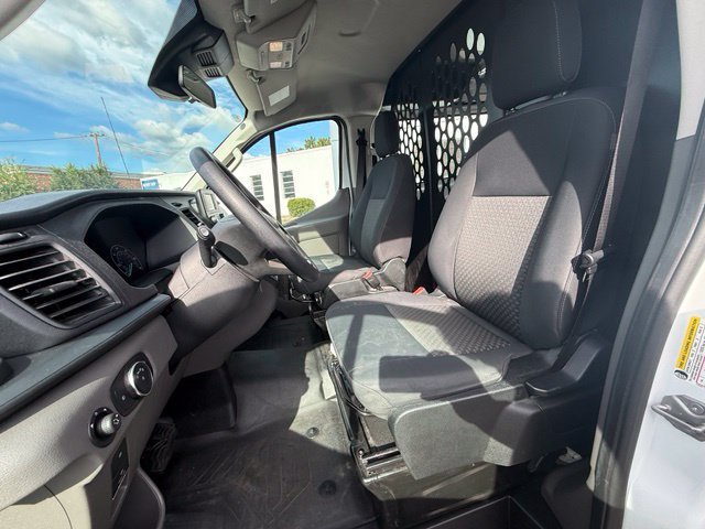 Certified 2025 Ford Transit 250 Low Roof w/ Exterior Upgrade Package RWD image 14