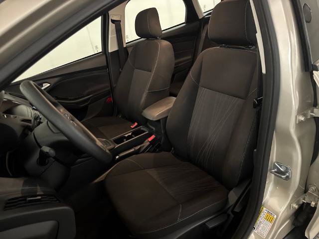 Certified 2018 Ford Focus SE FWD image 16