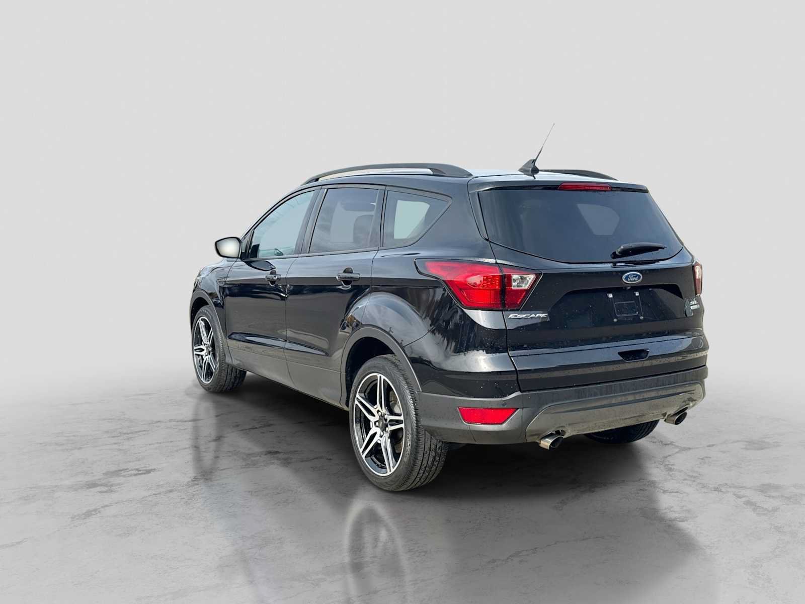 Certified 2019 Ford Escape SEL AWD/4WD image 4