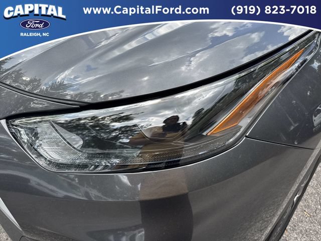 Used 2024 Toyota Highlander XLE AWD/4WD image 11