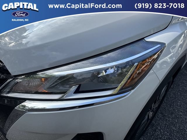 Used 2024 Nissan Kicks SV FWD image 11