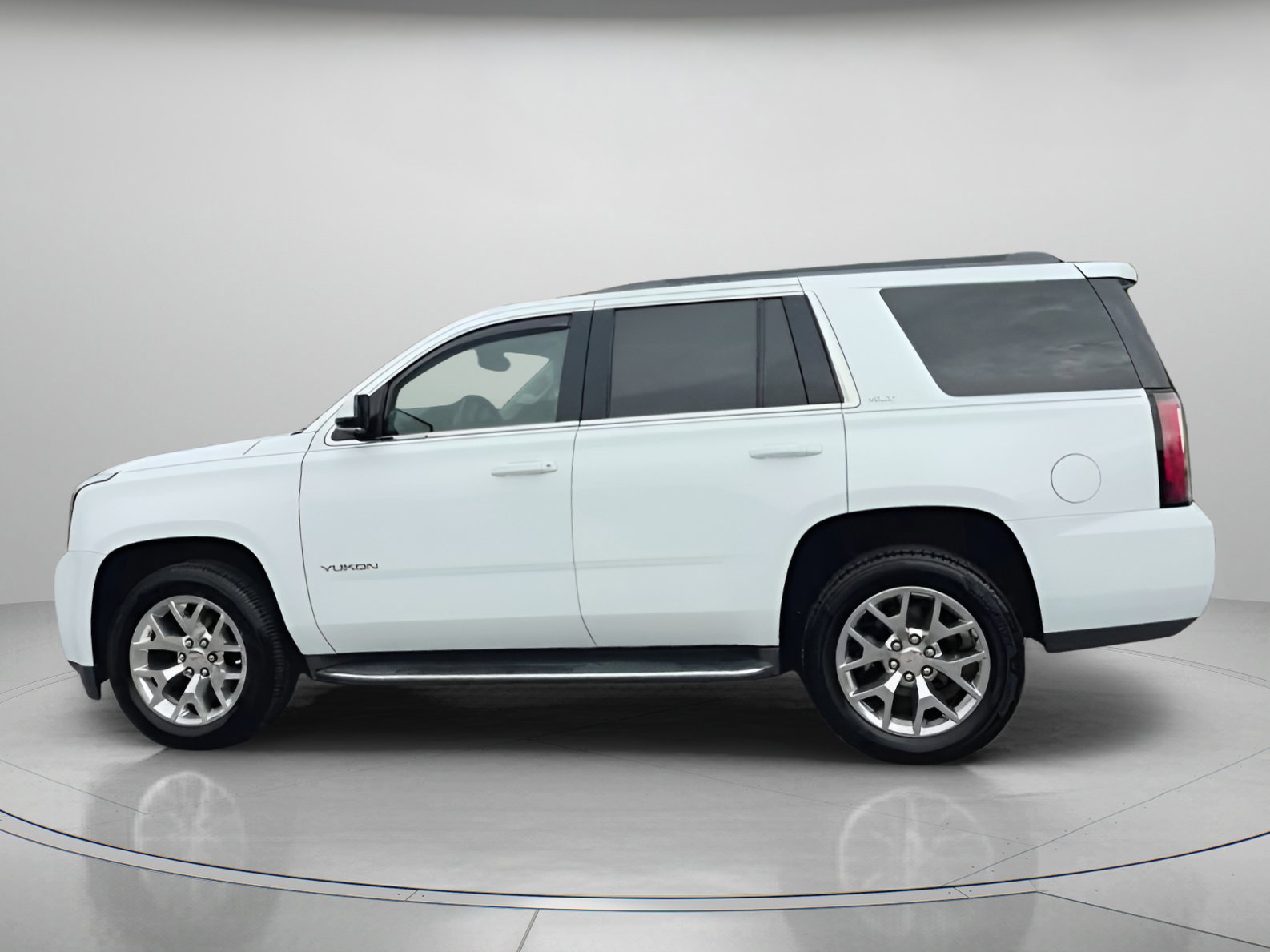 Used 2019 GMC Yukon SLT w/ Open Road Package image 10